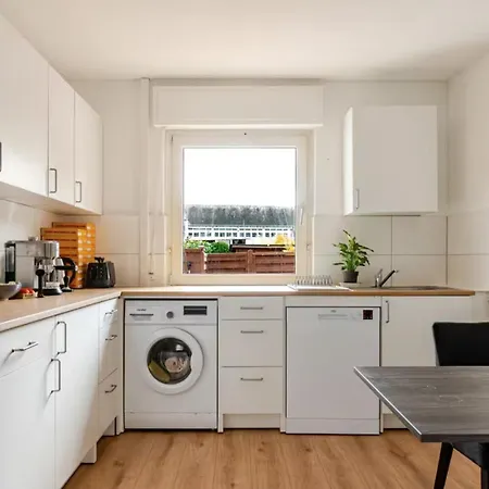 Direkt An Dem Rheinsteig Neben Der Whu Mitten Im Zentrum Von * 法伦达尔