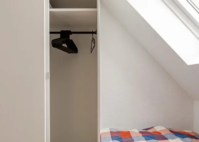 Direkt An Dem Rheinsteig Neben Der Whu Mitten Im Zentrum Von 招待所 *