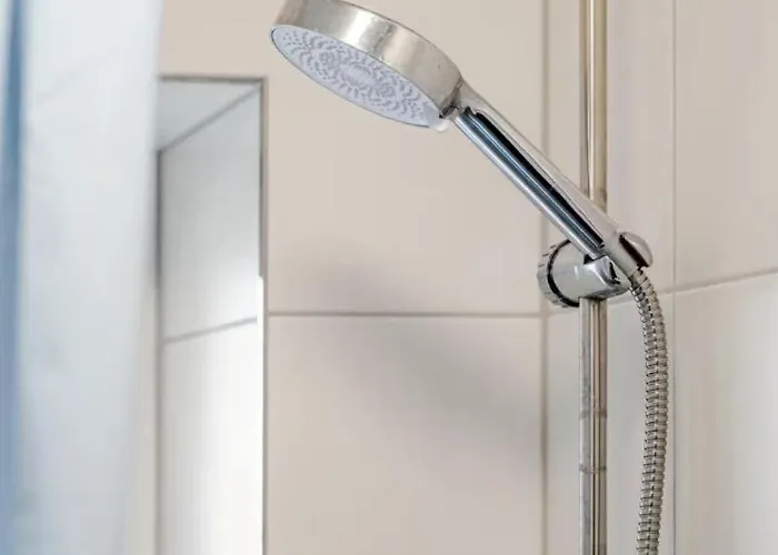 招待所 Direkt An Dem Rheinsteig Neben Der Whu Mitten Im Zentrum Von 法伦达尔